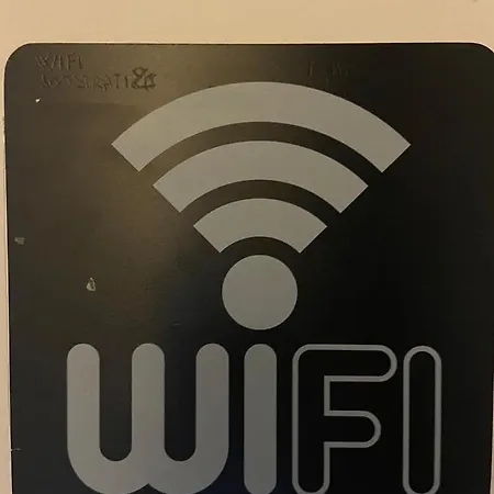 900