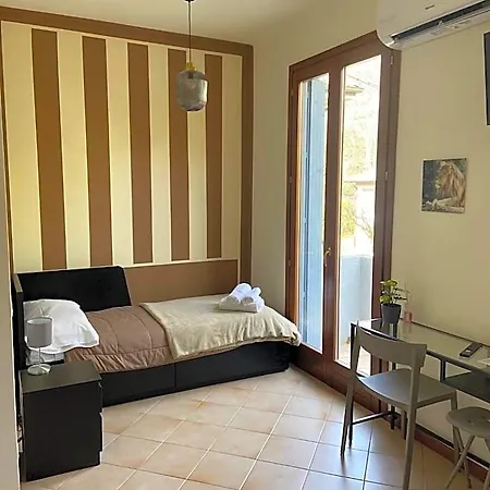 Hotel 900